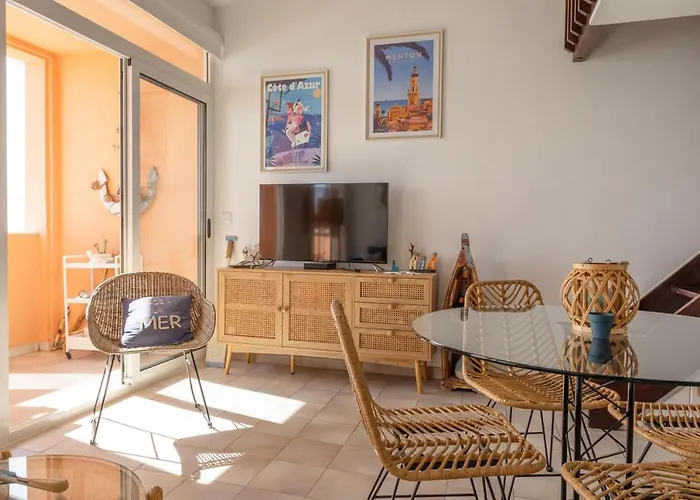 Apartment Le Bristol, Vue Panoramique, Terrasse, Parking Menton