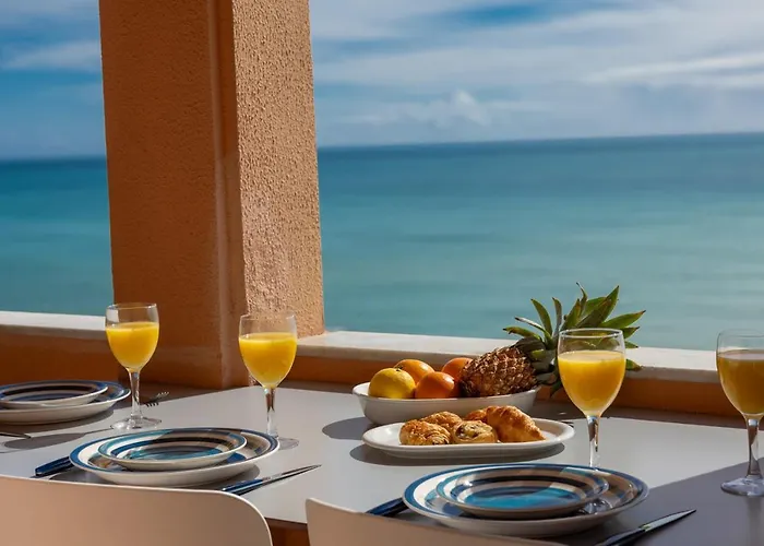 Le Bristol, Vue Panoramique, Terrasse, Parking